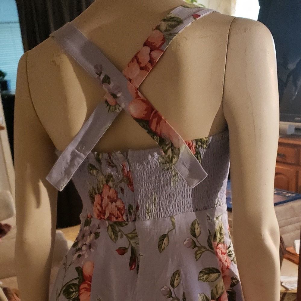 Dress - Picture 2 of 2